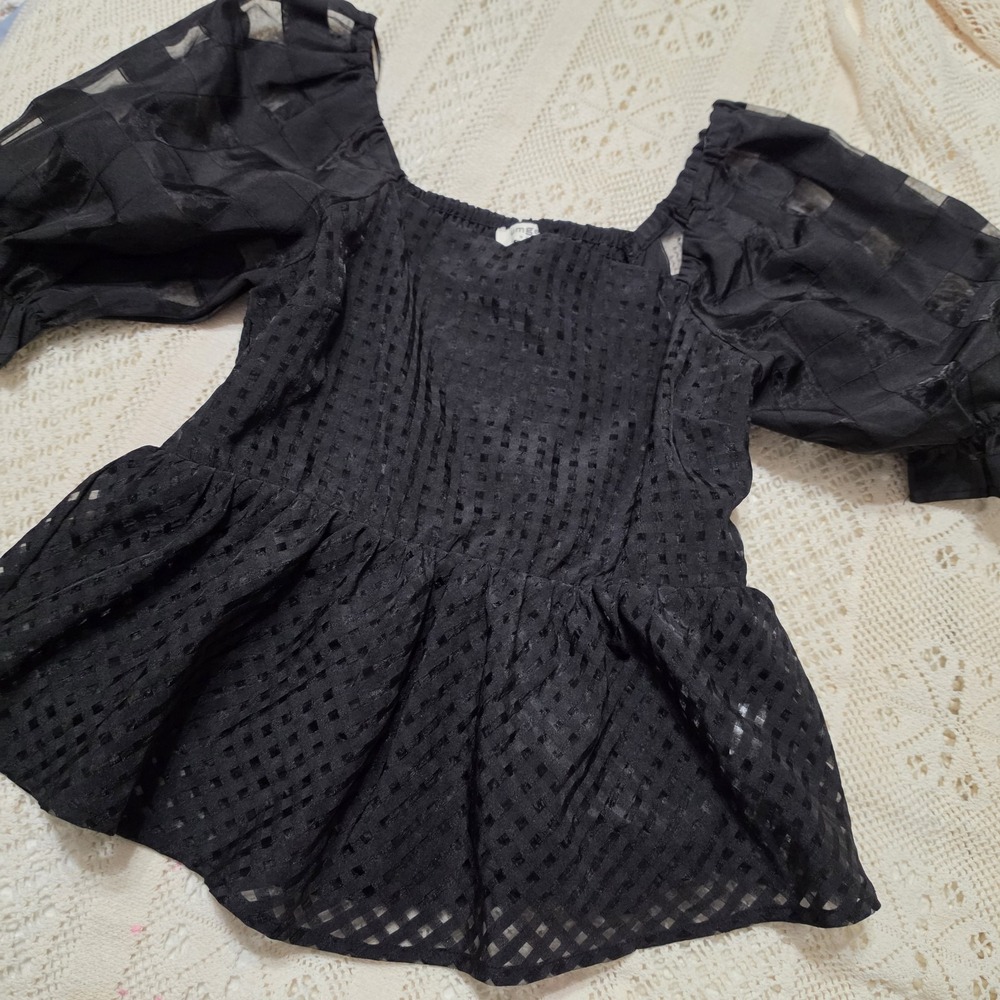 Umgee Black‎ Puff Sleeves Top Lined Elevated Dress Up Or Down Size Medium